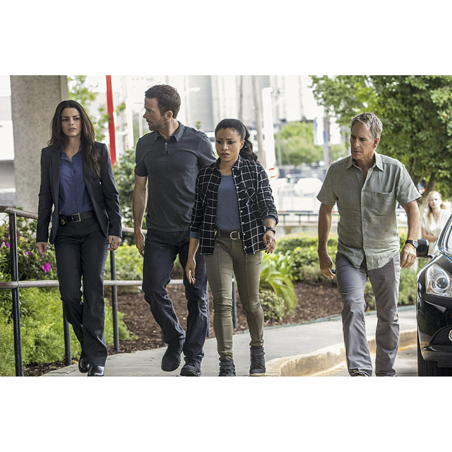 NCIS: New Orleans The Complete Series [DVD][39-Discs] (Action/Adventure, Compatible with all DVD players)