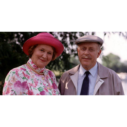 Keeping Up Appearances Collector's Edition [DVD][10 - Discs] (Comedy, Family, British TV Series, Compatible with All DVD Players)